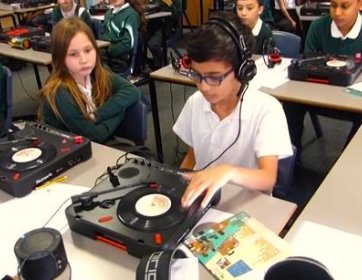 Turntablism class